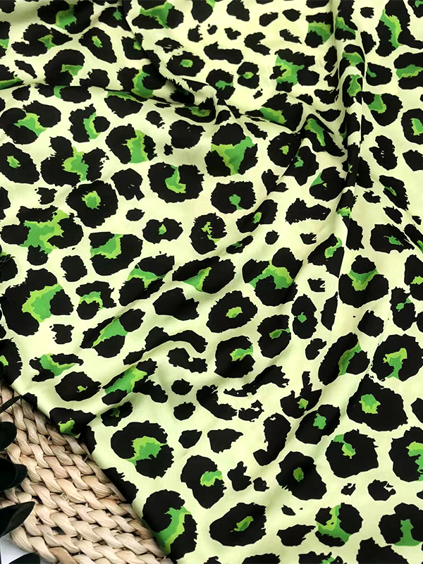 High-End Luxury Woven Polyester Green Leopard Digital Printing Stretch Satin Fabric For Women Dress Or Pajamas