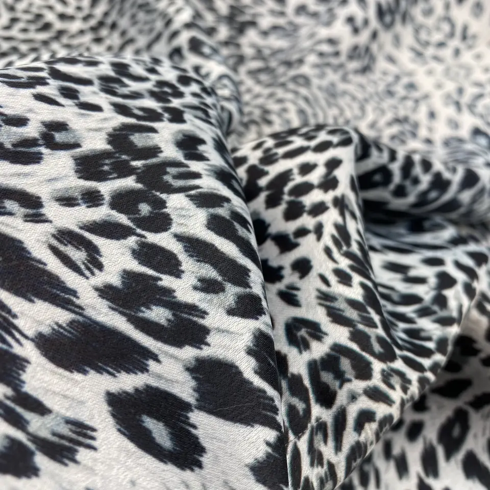 custom printed velvet spandex fabric soft satin fabric 100% polyester digital animal printing on satin fabric for clothing