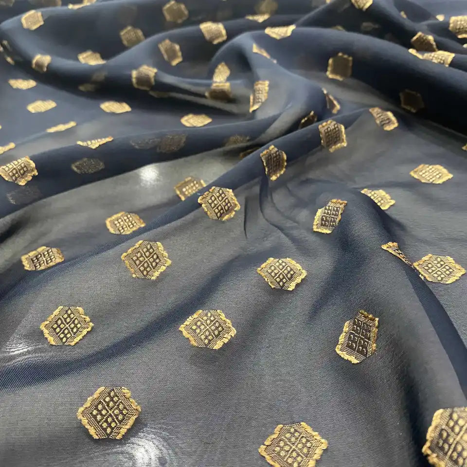 XITONG TEXTILE suppliers new design 100% polyester chiffon fabrics in stock for garment