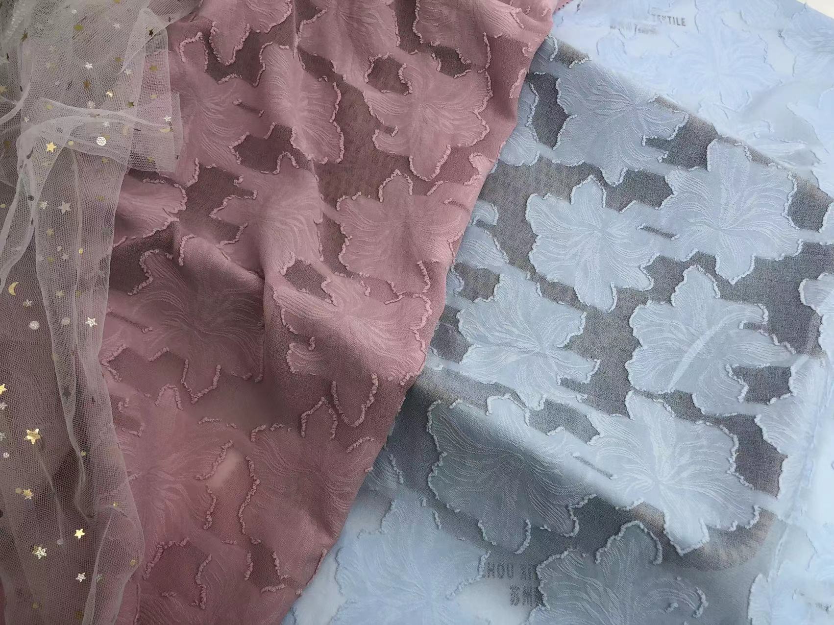 xitong textile suppliers 100% polyester clipped chiffon fabric wholesale flower floral jacquard chiffon polyester for dress