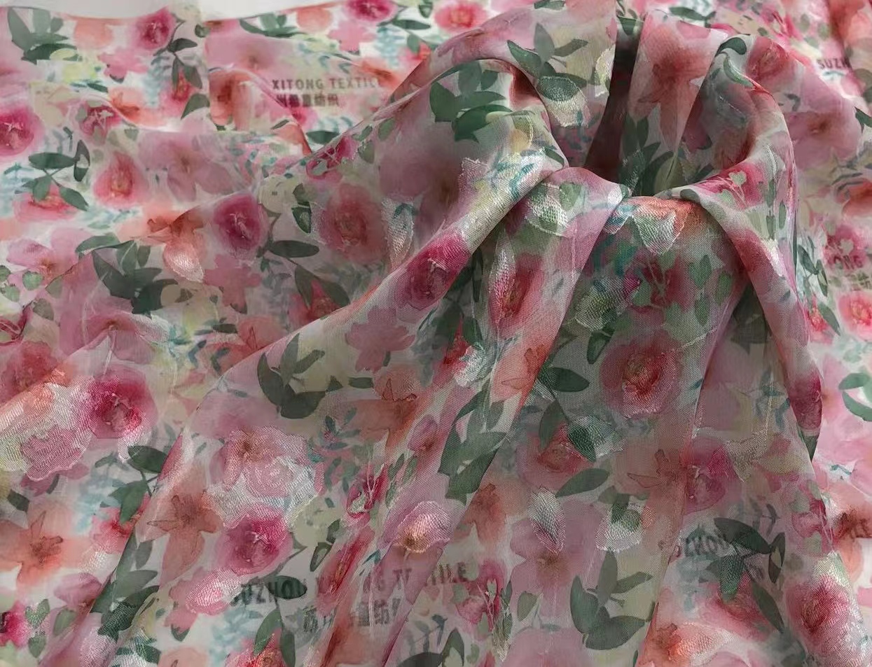 New arrival spring and summer floral print fabric wholesale stocklot flower chiffon jacquard fabrics for scarf or dress