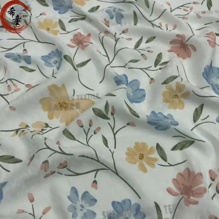 XITONG TEXTILE CLOTHING FABRIC GOOD SALE SUPER SOFT 2021 floral print fabric SATIN JACQUARD PAJAMA FABRICS FOR SLEEPING WEAR