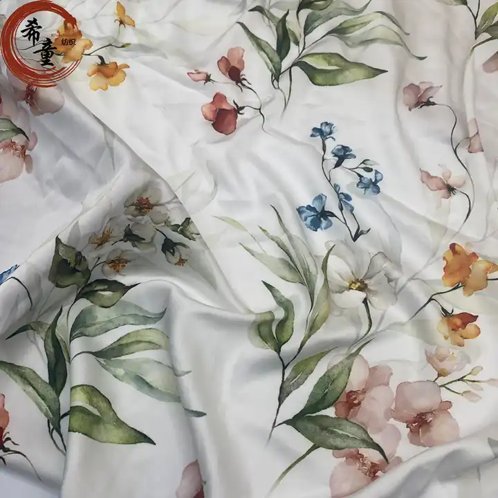 Fabric wholesale chiffon Customize Floral 100% print Satin fabric Small Flower Pattern Print Fabric for dress and sleeping wear