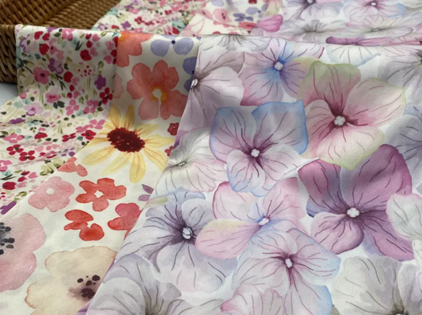 wholesale chiffon Customize Floral 100% print Satin fabric Small Flower Pattern Print Fabric for dress and sleeping wear