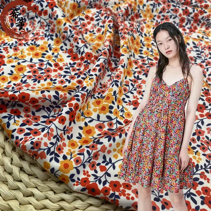 Fabric wholesale chiffon Customize Floral 100% print Satin fabric Small Flower Pattern Print Fabric for dress and sleeping wear