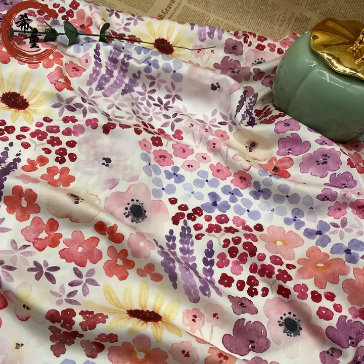 wholesale chiffon Customize Floral 100% print Satin fabric Small Flower Pattern Print Fabric for dress and sleeping wear