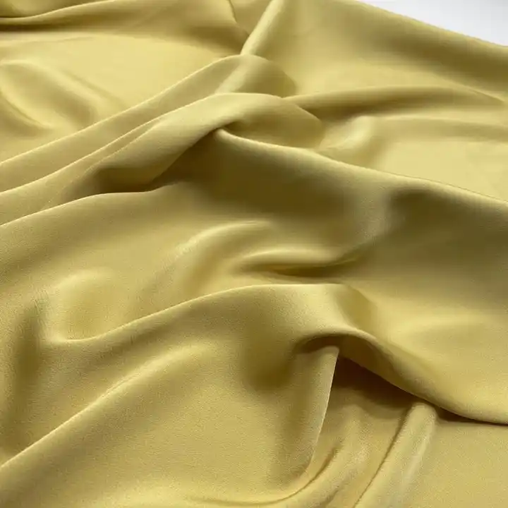 New design 100% Polyester fabric satin chiffon soft hand feel smooth touching satin similar to acetate pajamas fabric