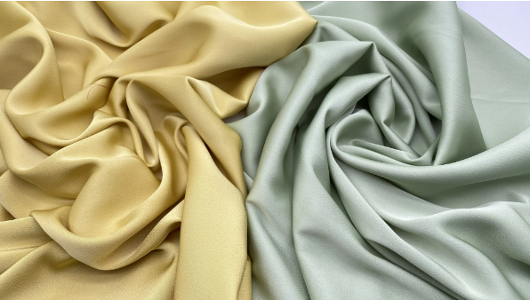 New design 100% Polyester fabric satin chiffon soft hand feel smooth touching satin similar to acetate pajamas fabric